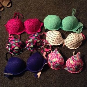 6 PINK bras